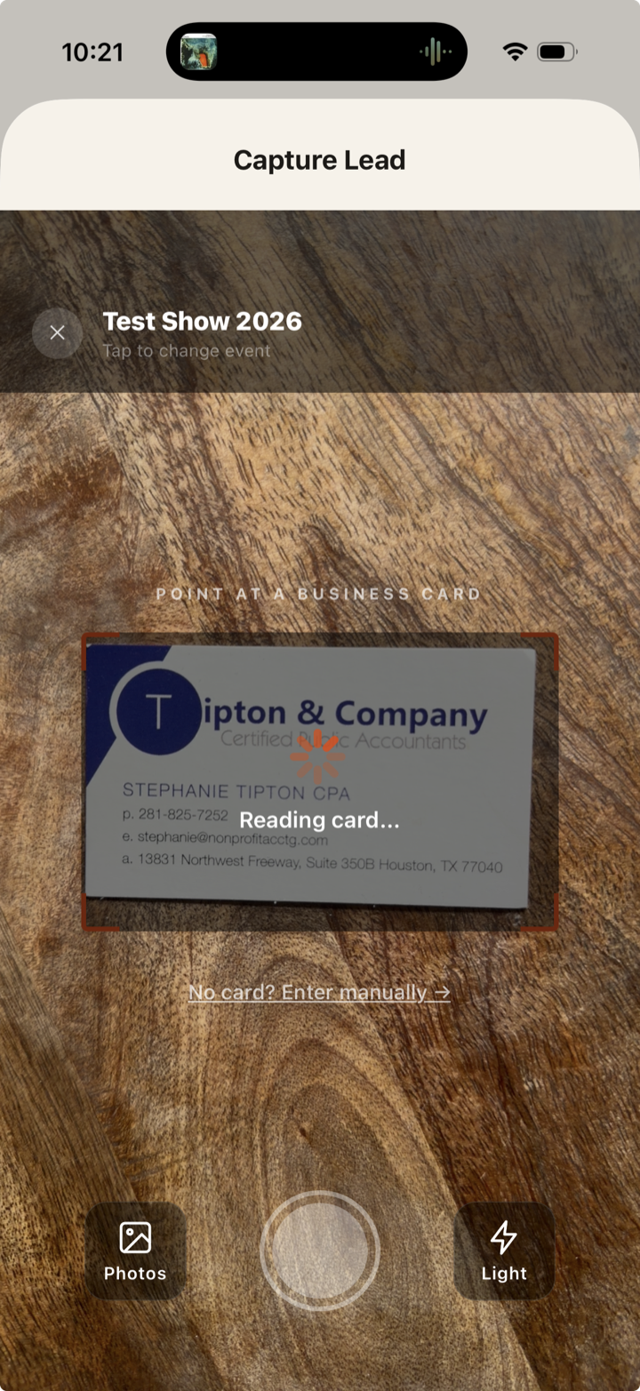 Scanning a business card in the LazzoLead app